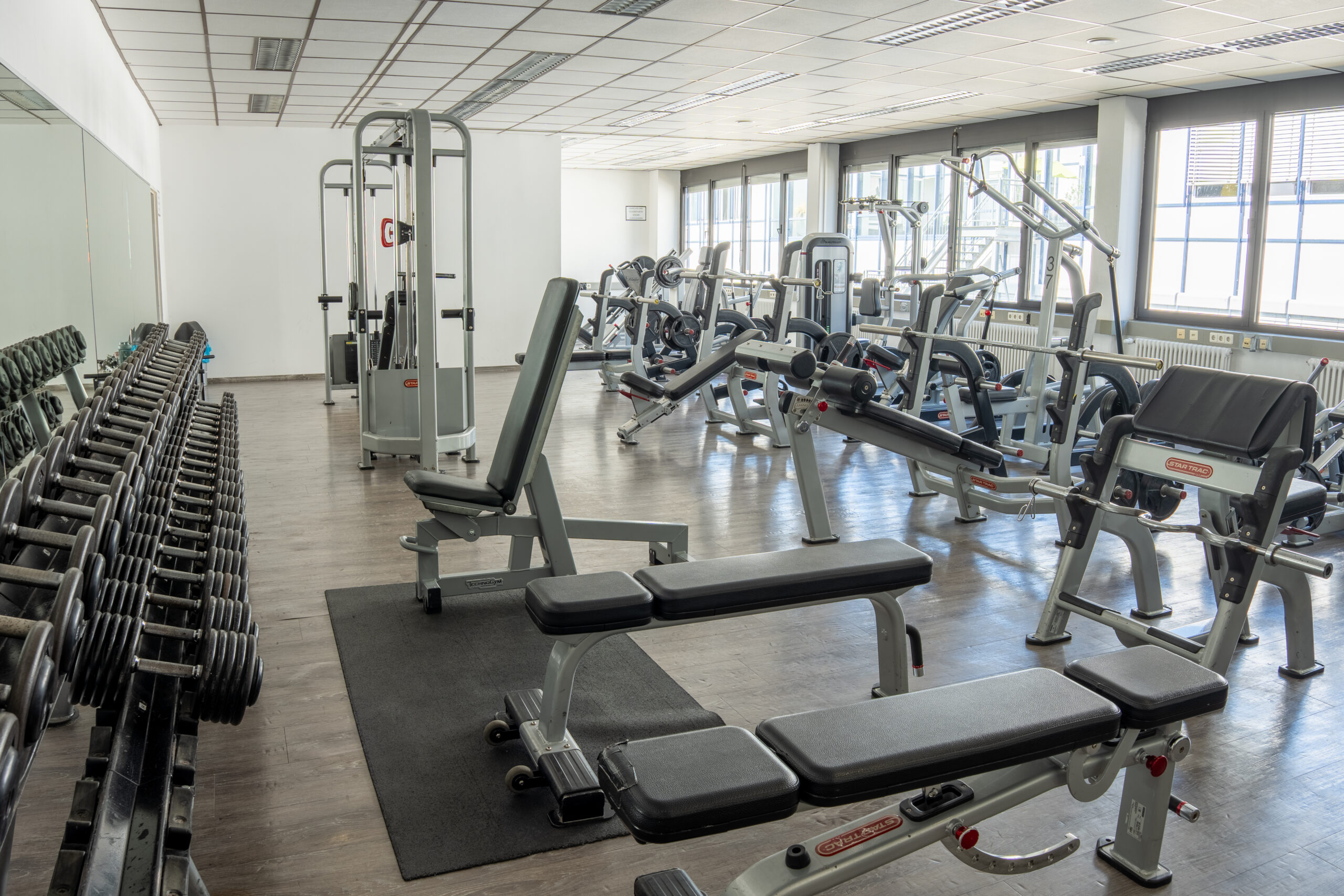 YOU FIT Fitnessstudio